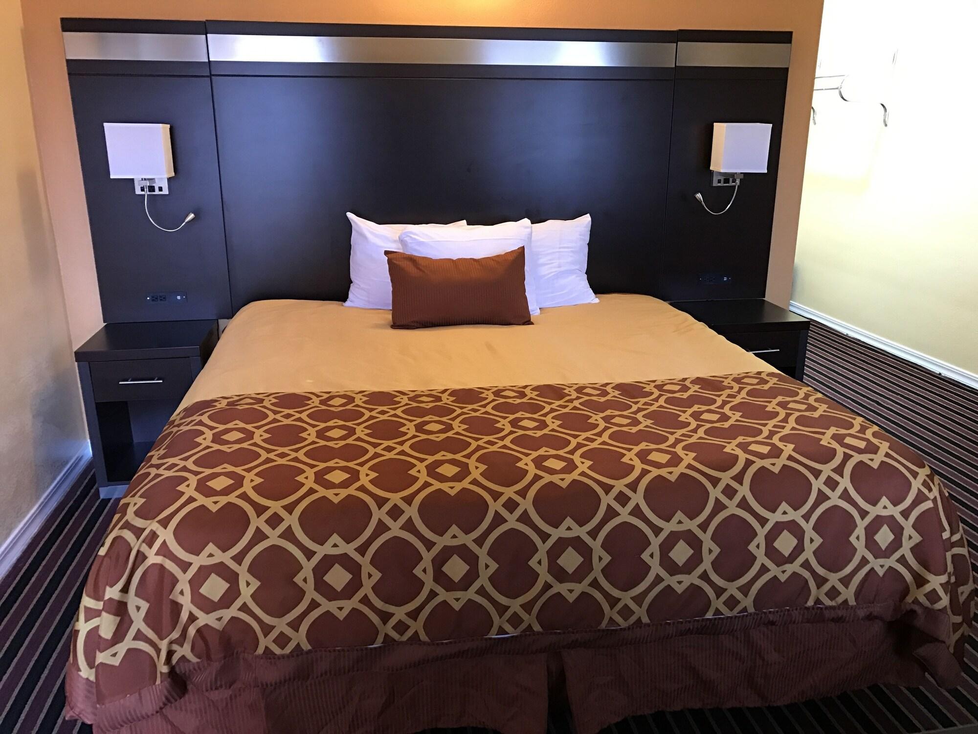 Budget Inn Of America Медфорд Екстериор снимка