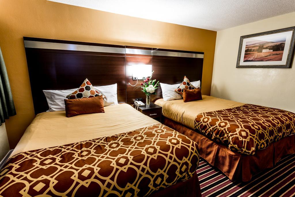 Budget Inn Of America Медфорд Екстериор снимка